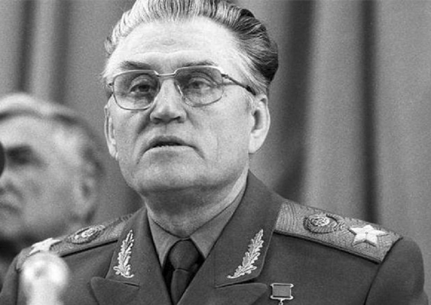 маршал Петров Василий Иванович