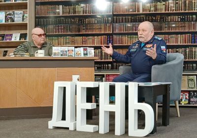 В ТЕЛЕЭФИРЕ - КНИЖНАЯ СЕРИЯ «Z-ПОЭЗИЯ»