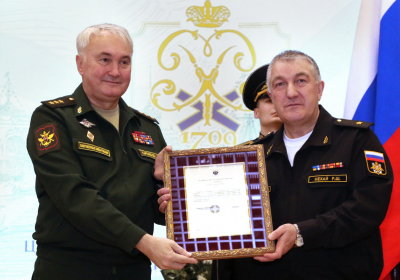 Заместитель Министра обороны РФ Андрей Картаполов поздравил коллектив ЦВММ
