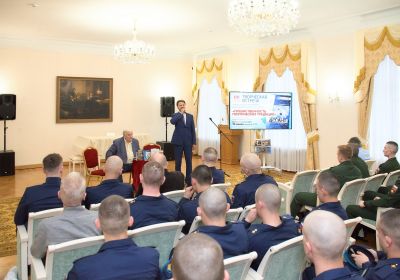 И ПОЭЗИЯ СРАЖАЕТСЯ ЗА РОДНУЮ ЗЕМЛЮ