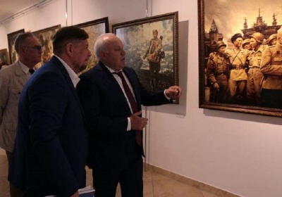 Красная Армия в картинах и плакатах