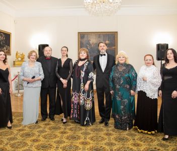 НАСТОЯЩУЮ ОДУ РОМАНСУ В РАМКАХ МУЗЫКАЛЬНОЙ ГОСТИНОЙ ИСПОЛНИЛИ ВЕДУЩИЕ АРТИСТЫ ЦДРА