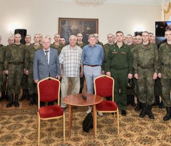 ПРОЗАИК АЛЕКСАНДР БОНДАРЕНКО: «ПАТРИОТИЗМ – ЭТО ГОТОВНОСТЬ СЛУЖИТЬ ТАМ, ГДЕ ТЫ НУЖЕН РОДИНЕ»